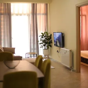 pleasant-apartment-with-free-dedicated-parking-in.hotels-in-tirana.com/