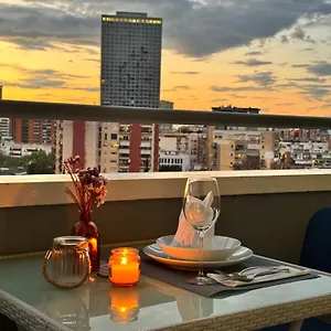 ciaras-apartament-tirana.hotels-in-tirana.com/